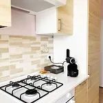 Vicino Parco Ducale Apartment