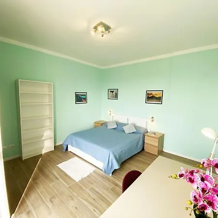 Vicino Parco Ducale * Parma