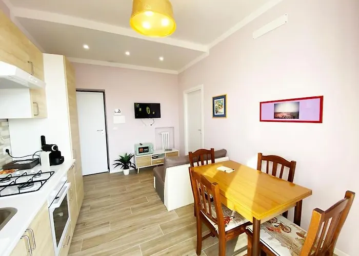 Vicino Parco Ducale Apartment *